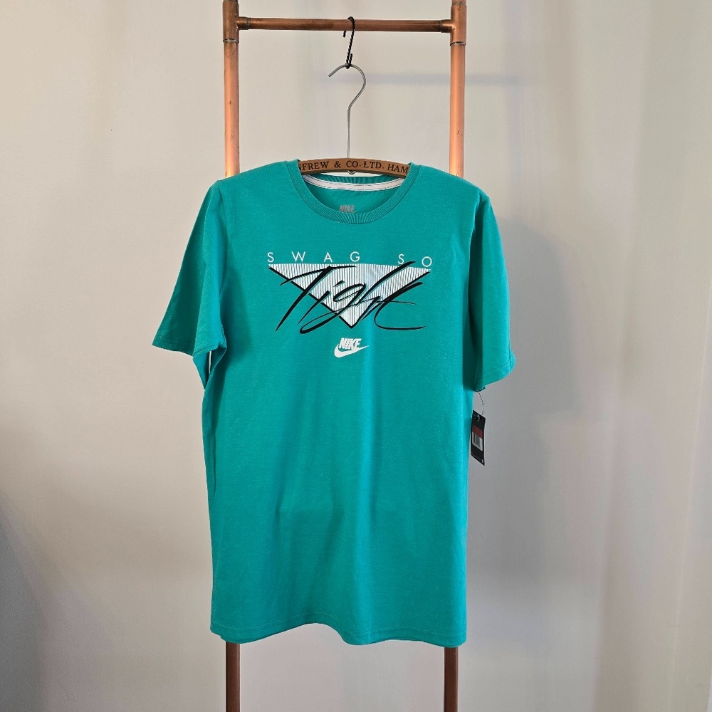 NWT* - NIKE - "SWAG SO TIGHT" - Vintage T-shirt early 2000's - L/G